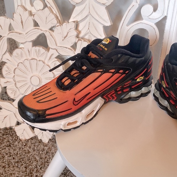 Nike Air Max Plus III "Black/Pimento/Ceramic-Resin" YOUTH Shoe size 4.5 ✨ - Picture 6 of 16